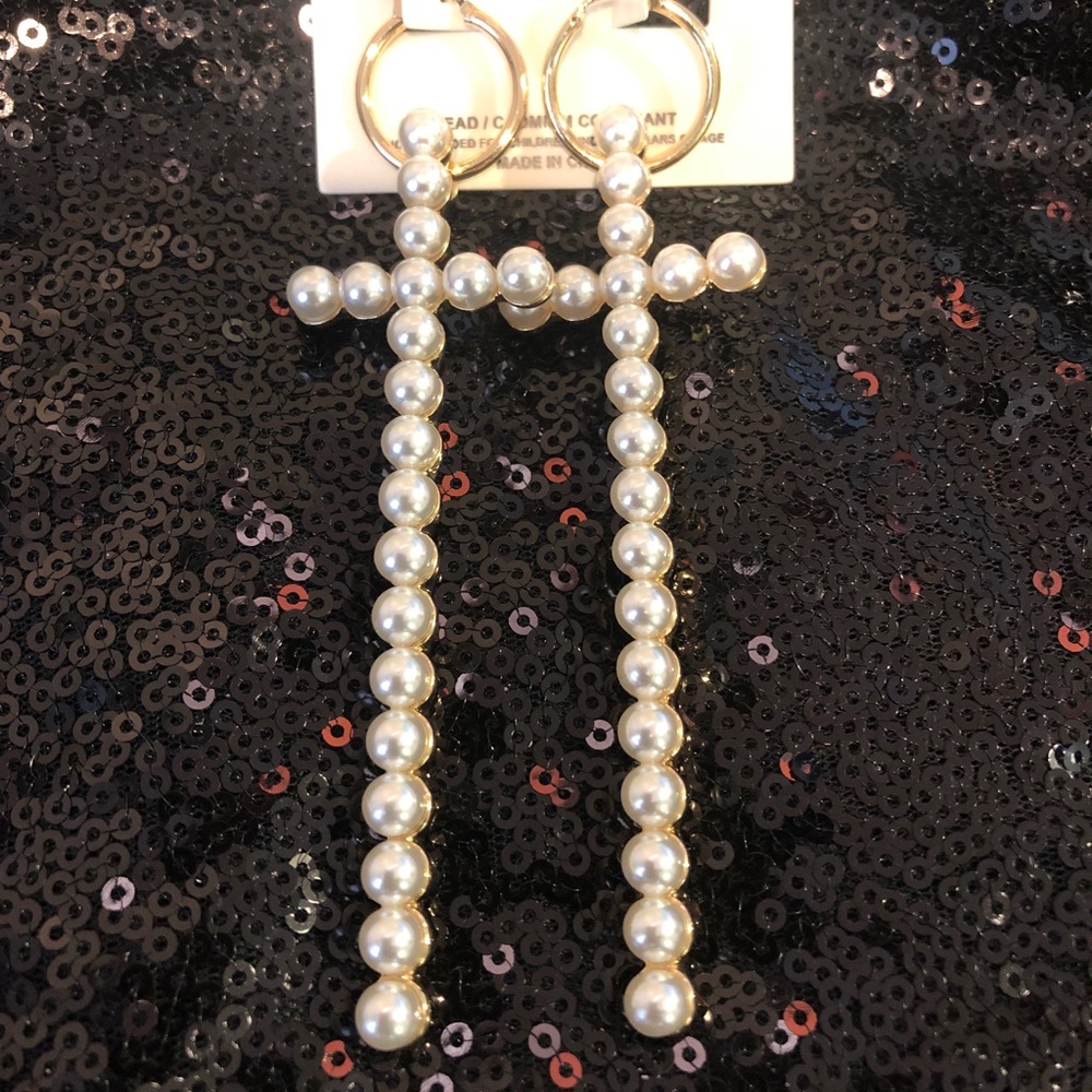 Earrings - Picture 1 of 1
